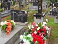 Straszęcin -Krzyż Katyński obok grobu Zofii Moskal