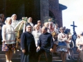 Przed Kościołem w Straszęcinie 1971 rok
